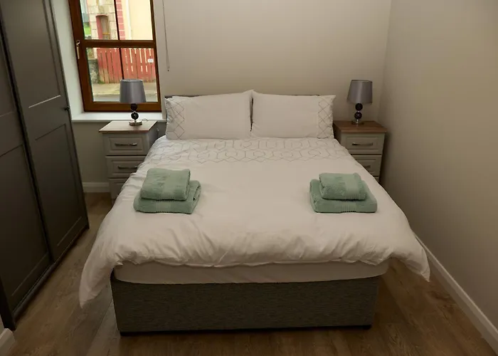 12 Haven Front Apartment *